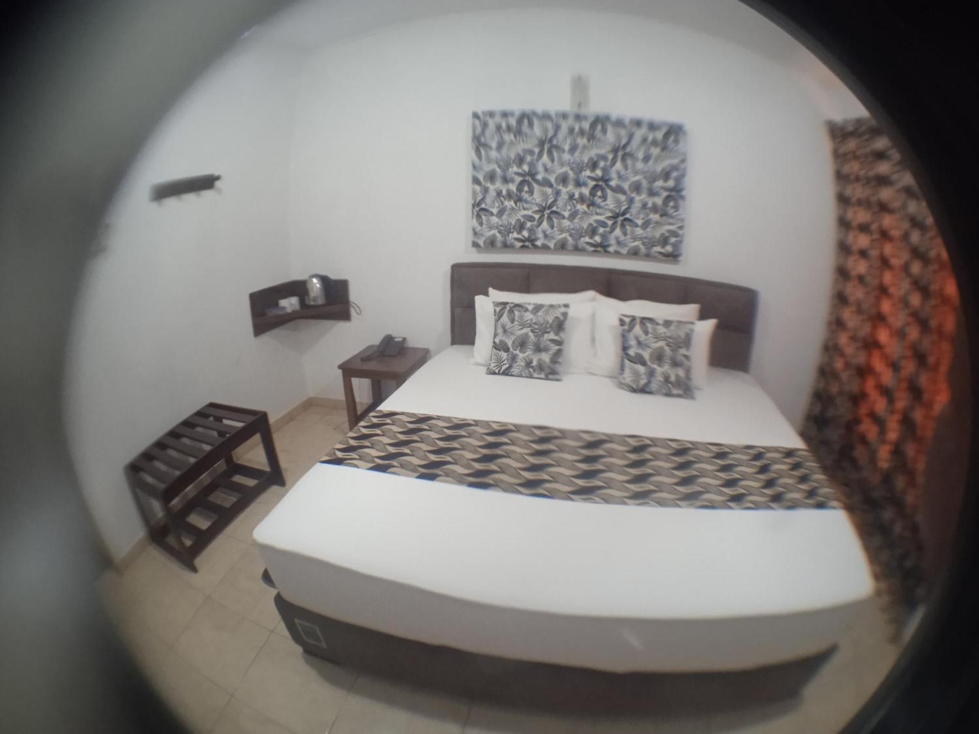Larn'S Villa Hotel & Apartment Wadduwa Rum bild